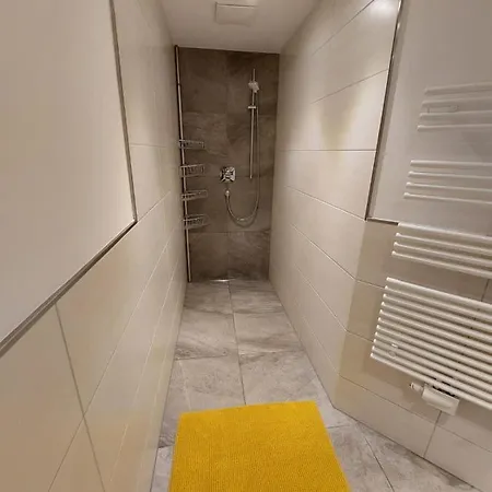 Apartament Julia Kroell *
