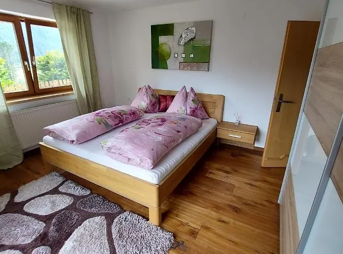 Julia Kroell Mittersill